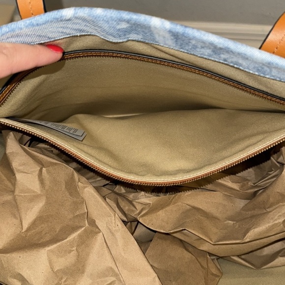 ❌SOLD❌ Versace all over denim tote - Picture 5 of 6